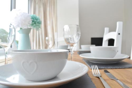 Instalaciones, Riverside Cottage in Wetherby