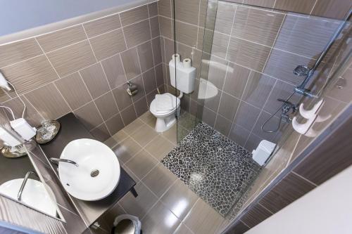 Classic Hotel - image 12
