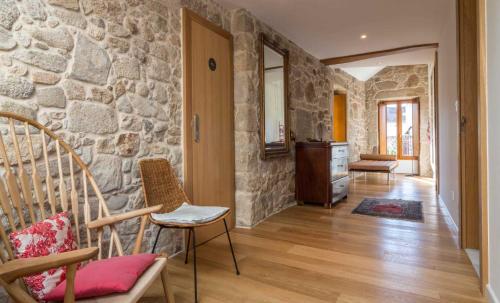 Facilities, Os Lambrans in Padron