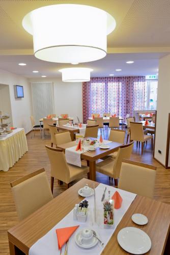 餐廳, 克勞斯特花園酒店 (Hotel Klostergarten) in 凱沃拉爾鎮中心