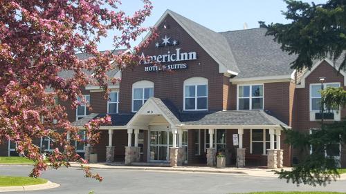 AmericInn & Suites Burnsville, MN