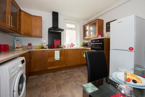 PREMIER - Houldsworth Apartment - image 8