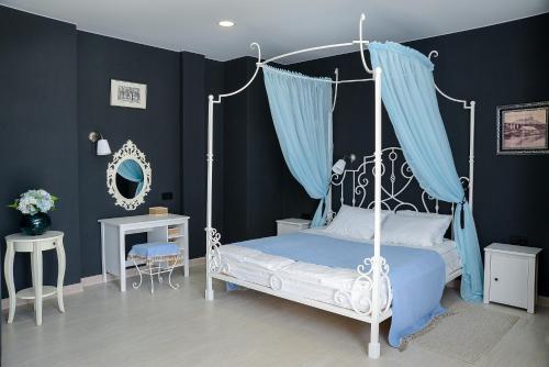 

Boutique Hotel of Music and Time Museum