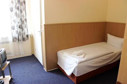 Hotel-Pension Rheingold am Kurfürstendamm - image 2