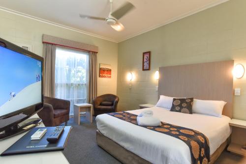 คอฟส์ วินด์มิลล์ โมเทล (Coffs Windmill Motel) near สนามบินคอฟส์ฮาร์เบอร์