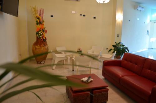 Hotel Happy