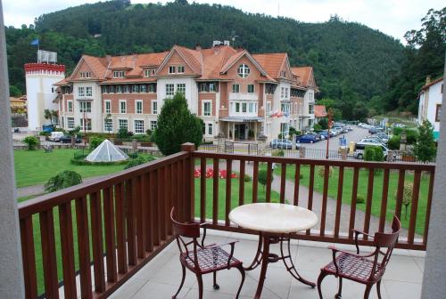 11012918 Gran Hotel Balneario De Puente Viesgo