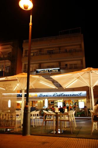 Hostal Santa Clara - main image