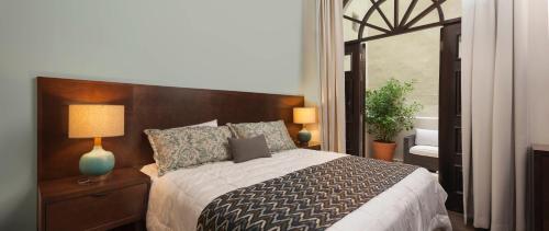 Decanter Hotel The 3-star Decanter Hotel offers comfort and convenience whether youre on business or holiday in San Juan. Offering a variety of facilities and services, the property provides all you need for a good