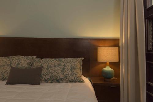 Decanter Hotel - image 7