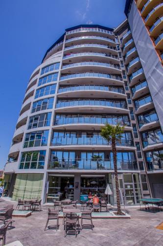 Smartline Meridian Hotel - 숙소 외관