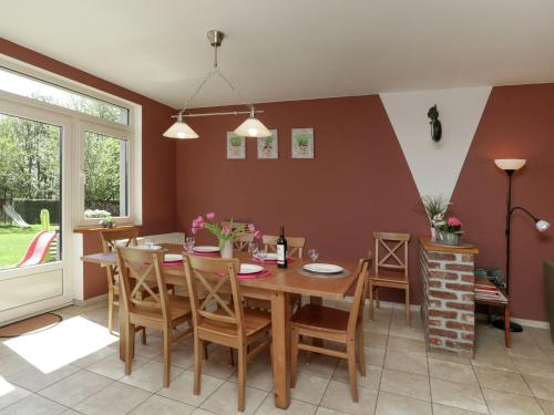  Cushy Holiday Home in La Roche en Ardenne with Fenced Garden in Erneuville