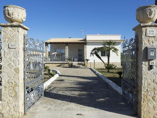 Luxury villa in Marsala with pool