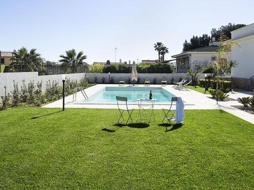 Luxury villa in Marsala with pool