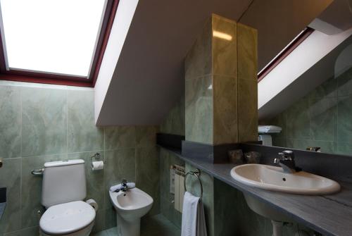 Hotel Vetusta - image 2