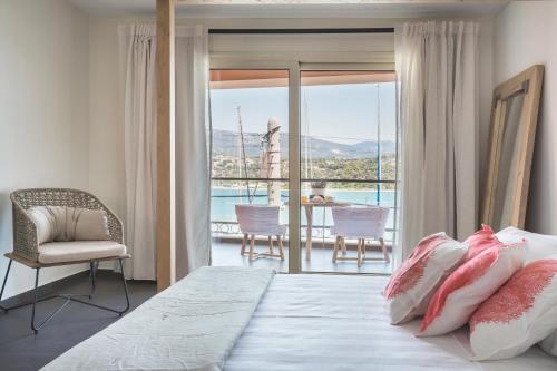 Argostoli Marina Suites