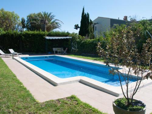 Modern Holiday Home in St Jaume d Enveja with Private Pool gîte à louer Sant Jaume d'Enveja
