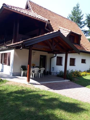 Apartmani U Borovoj Šumi - image 10