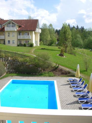 景觀, Hotel Ahornhof, privates 27 qm großes Doppelzimmer mit Balkon in Südlage (Hotel Ahornhof, privates 27 qm großes Doppelzimmer mit Balkon in Sudlage) in 林德伯格
