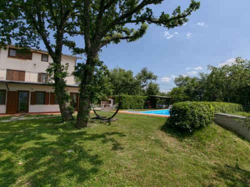 Garden, Nice Mansion in San Valentino in Abruzzo Citeriore with Pool in San Valentino In Abruzzo Citeriore