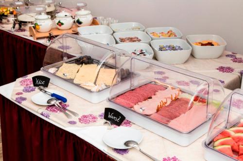 طعام و مشروبات, Parkhotel Altenburg in التينبورج