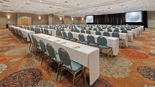 The Florida Hotel & Conference Center in the Florida Mall