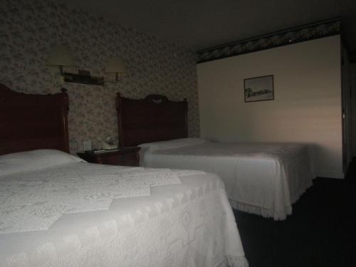 Step Back Inn - image 7