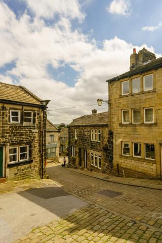 The Cross Inn, , West Yorkshire