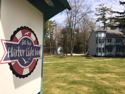 The Harbor Light Inn - image 7
