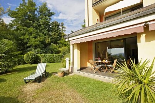 Two-Bedroom Apartment with Lake View