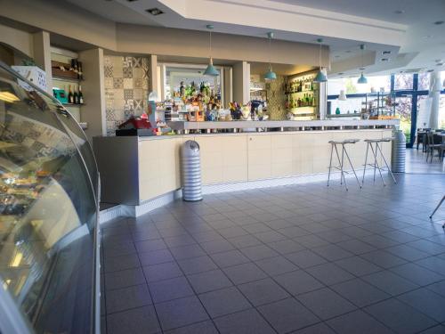 Hotel Select - image 7