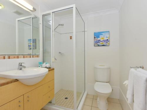 One-Bedroom Apartment with Spa Bath image 7