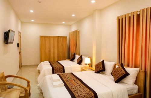 2 queen beds
