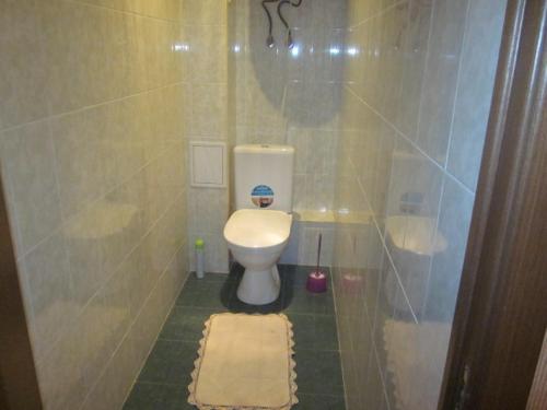 Apartment on Naberezhnaya Ozera - image 2