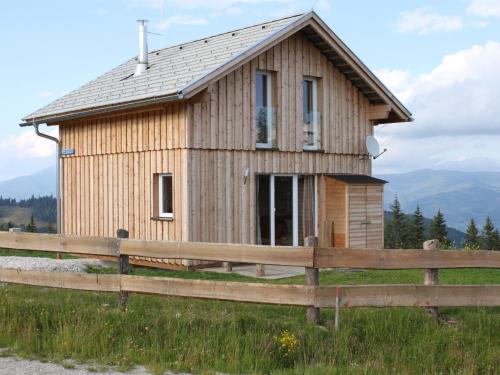 Mountain Chalet in KlippitztÃrl near Forest with Garden & Parking, Pension in Klippitztorl