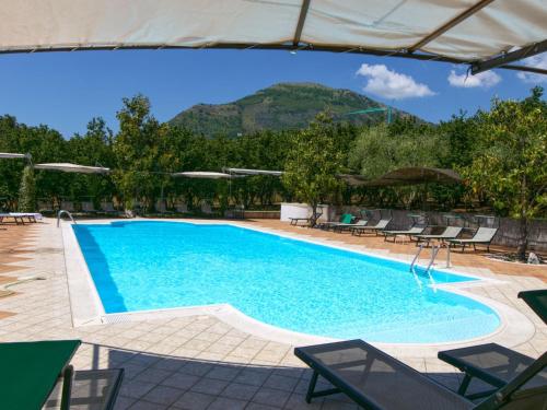 Spacious Holiday Home In San Cipriano Picentino With Terrace