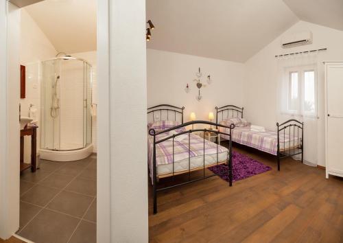 Holiday home Villa Helena - image 7