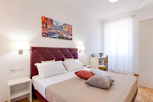 Dolce Luxury Rooms, Rome (photo 2)