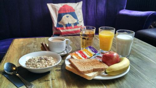 The Walrus Bar and Hostel 2