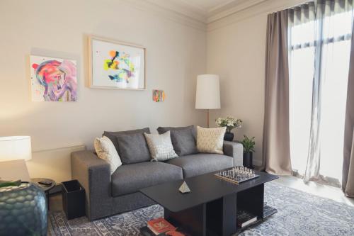 110294266 Casagrand Luxury Suites
