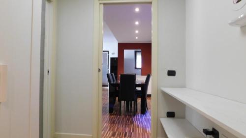 Garden Apartment - image 9