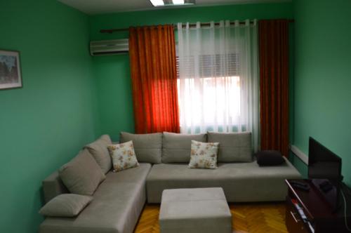 

Apartment AED