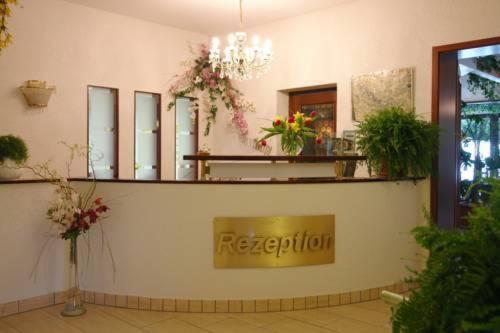 Hotel Thüringer Wald (Hotel Thuringer Wald) in Ilmenau