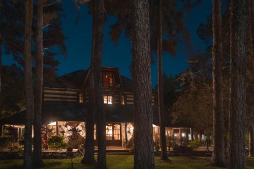 入口, 南德麗德旅館 (Nande Reta) in 哥洛尼亞卡洛斯佩萊格里尼