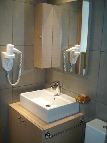 Elements Rooms & Apartments - image 6