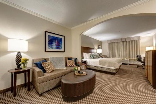 King Suite with Sofa Bed