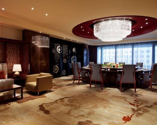 مطعم, Hyatt Regency Jinan in مركز المدينة