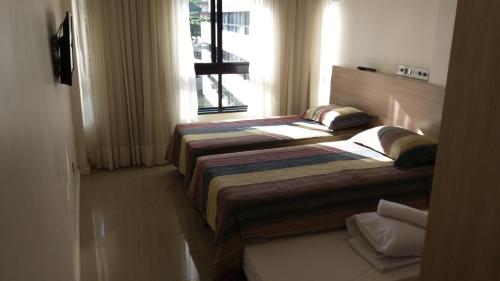 One-Bedroom Apartment image 2