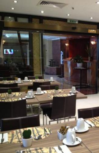 Castelli Hotel Nicosia - image 7