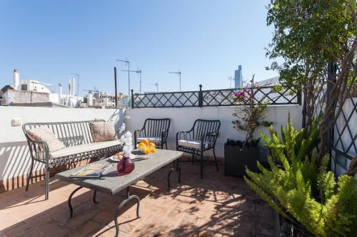 City Rooftop Paradise - Space Maison Apartments - image 2